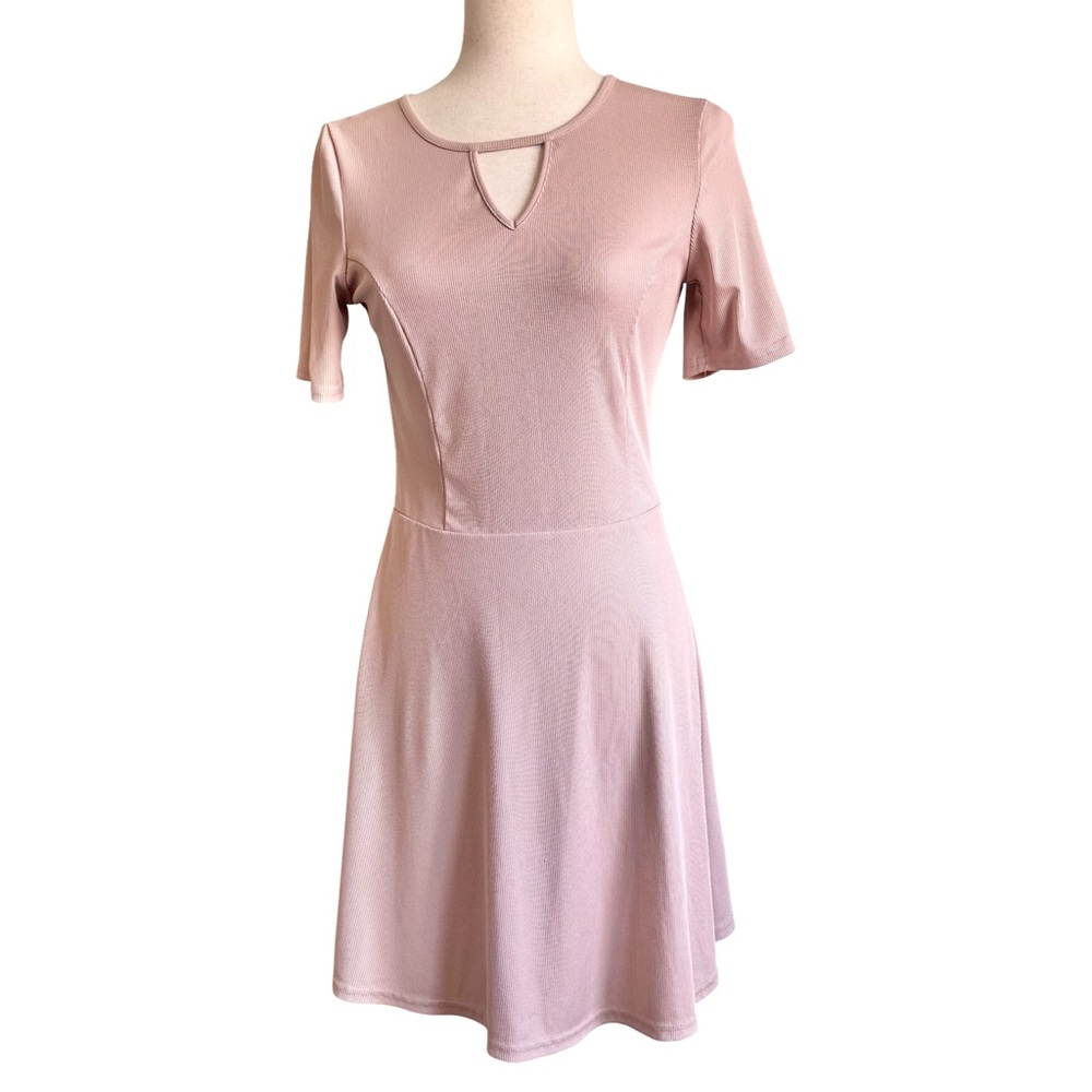 H&M Women's Pastel Pink Short Sleeve Ribbed Keyhole Coquette Dress Size 8 EUC‎